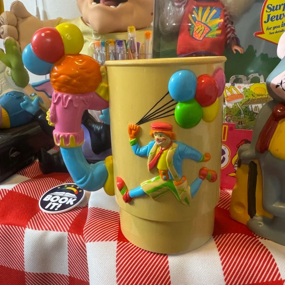 VINTAGE RINGLING BROTHERS CIRCUS CUP‎